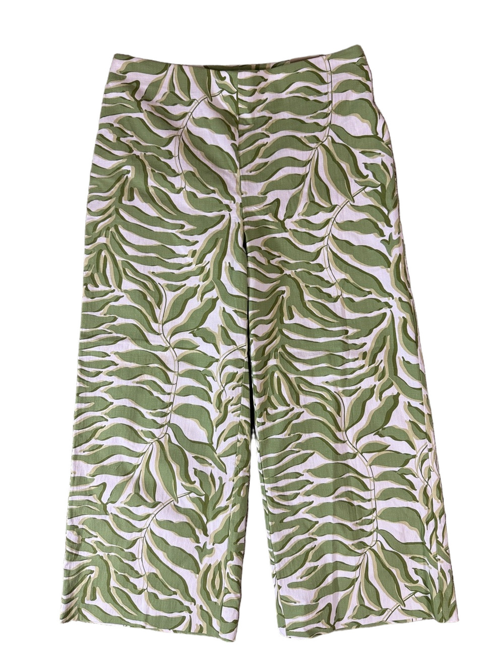 Chico's Green and White Leaf-Print Wide Leg Crop Pants SKU1568
